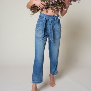 AMO Adored Paperbag Jeans Size 29